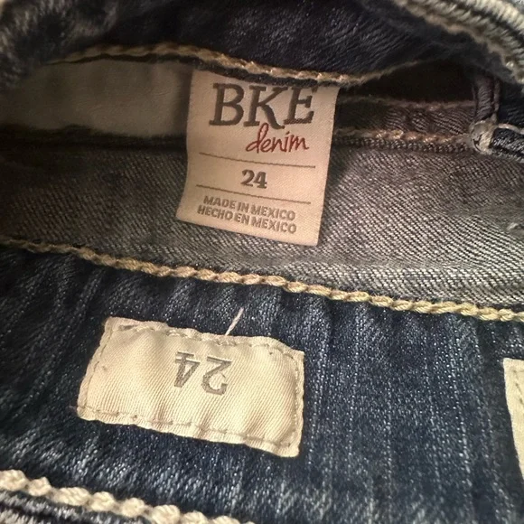 COPY - BKE STELLA CUT-OFF JEAN SHORTS - Picture 3 of 10